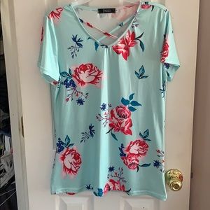 ‼️ 4 for $20 ‼️ Blue floral blouse